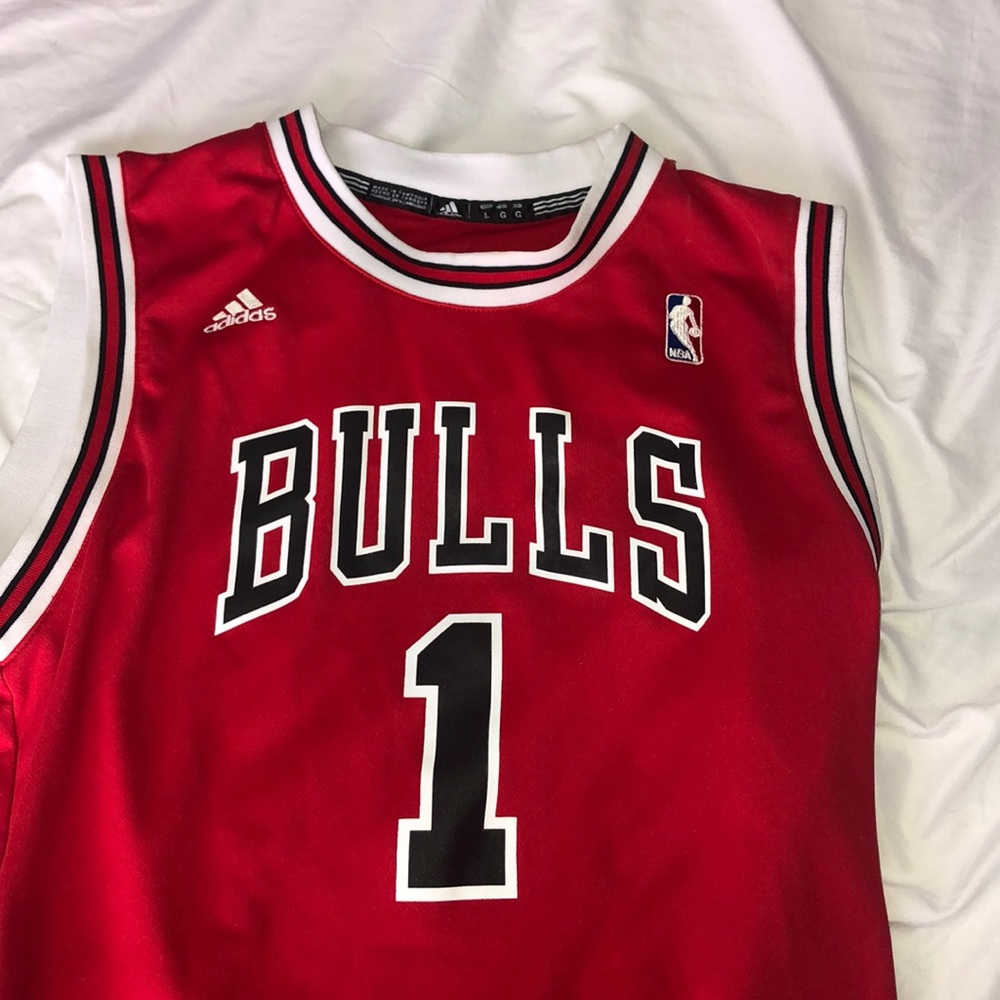 Derrick Rose jersey